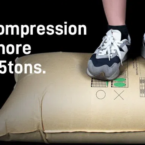 Dunnage air bags protect goods during shipping